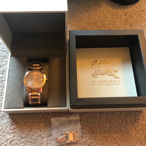 Burberry Rose Gold Quartz Ion-Plated Watch - Picture 3 of 4